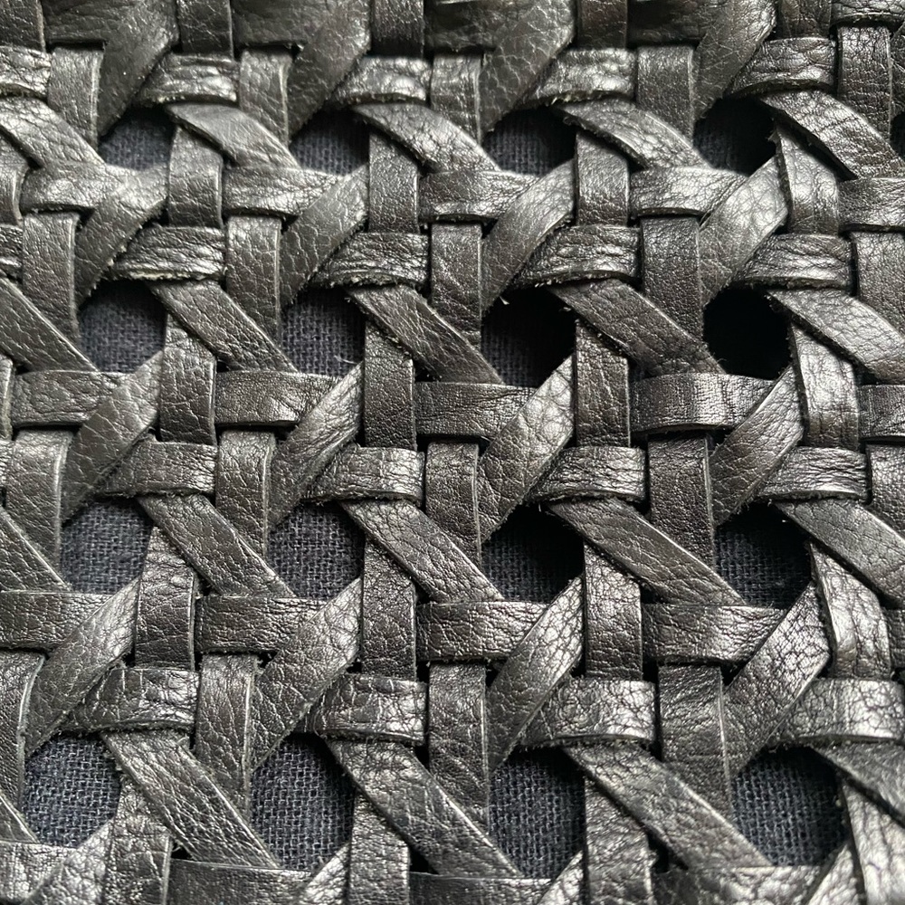 Kempton & Co Basket Weave Leather Crossbody - Picture 6 of 9
